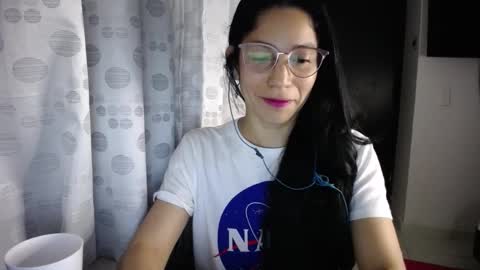 Snapshot of queenvictoria2023 chatting on February 13, 2025, 3:18 am Paola online show from February 13, 2025, 3:18 am