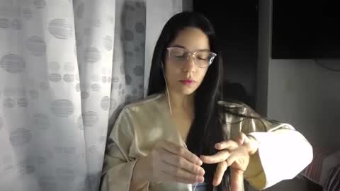 Snapshot of queenvictoria2023 chatting on March 20, 2026, 4:06 am Paola online show from March 20, 2026, 4:06 am