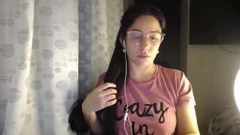 Snapshot of queenvictoria2023 chatting on May 21, 2026, 3:13 am Paola online show from May 21, 2026, 3:13 am
