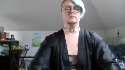 queerlyjaz online show from September 26, 2025, 12:14 am