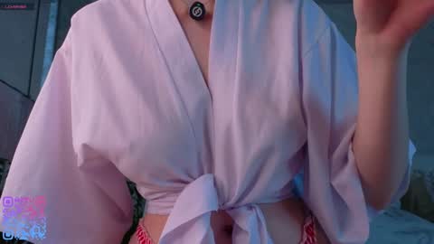 Snapshot of quennacindy chatting on November 17, 2025, 2:39 am Teri My favorite vibes 77 101 222 666 online show from November 17, 2025, 2:39 am