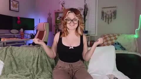 Snapshot of quervoqueen1 chatting on January 25, 2025, 2:15 am Bri online show from January 25, 2025, 2:15 am