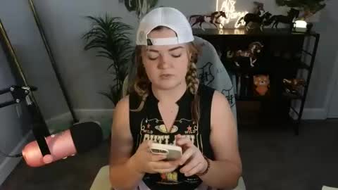 Snapshot of quervoqueen1 chatting on November 23, 2025, 2:00 am Bri online show from November 23, 2025, 2:00 am