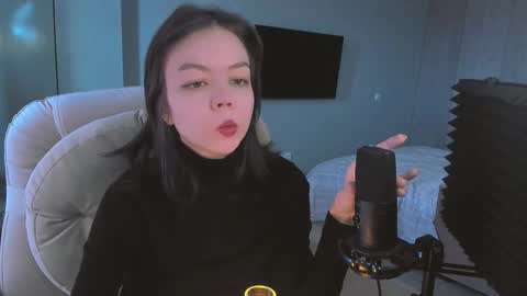 quietluxury online show from March 11, 2026, 11:38 am