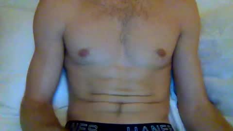 Snapshot of quiii1103 chatting on December 14, 2025, 1:44 am quiii1103 online show from December 14, 2025, 1:44 am