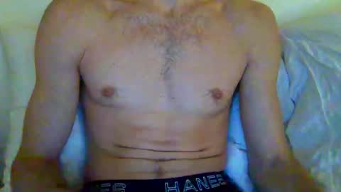 Snapshot of quiii1103 chatting on December 14, 2025, 9:52 pm quiii1103 online show from December 14, 2025, 9:52 pm