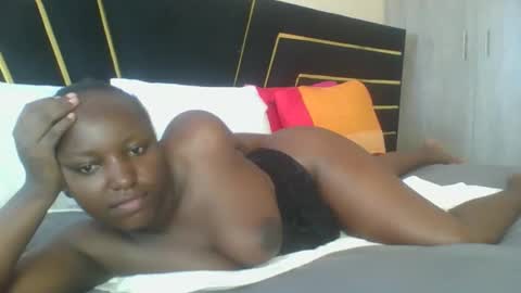 Snapshot of quinn_ce_ chatting on November 15, 2025, 2:57 pm quinn_ce_ online show from November 15, 2025, 2:57 pm