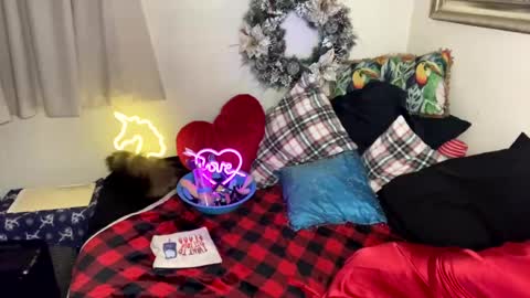 Snapshot of quinnbets chatting on December 26, 2024, 2:33 am Quinn bets online show from December 26, 2024, 2:33 am