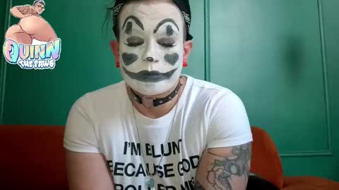 Snapshot of quinnofspades chatting on October 31, 2025, 8:32 pm quinnofspades online show from October 31, 2025, 8:32 pm