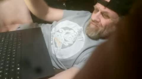 Snapshot of quitecool71 chatting on March 6, 2025, 9:25 am quitecool71 online show from March 6, 2025, 9:25 am