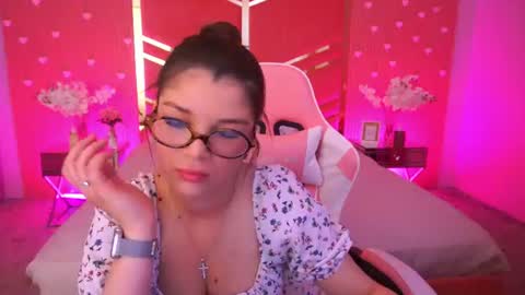 Karolina online show from June 18, 2026, 6:35 am