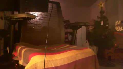 qwerty__pop online show from December 23, 2025, 4:43 am