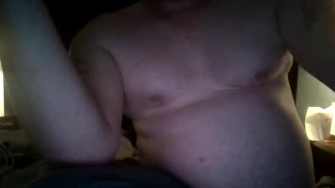 Snapshot of r1raven03 chatting on April 9, 2026, 7:14 am RavenR103 online show from April 9, 2026, 7:14 am