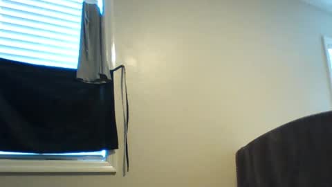 Snapshot of r8drfn89 chatting on February 24, 2025, 4:15 pm Chocol8t online show from February 24, 2025, 4:15 pm