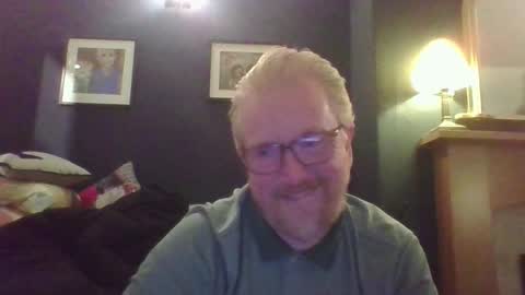 r_o_h_a_n online show from October 5, 2025, 1:04 am