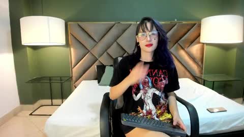 Snapshot of rache_roth chatting on April 4, 2026, 3:09 pm Rachel online show from April 4, 2026, 3:09 pm