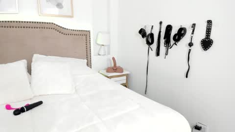 RACHEL ES online show from January 17, 2026, 6:18 am