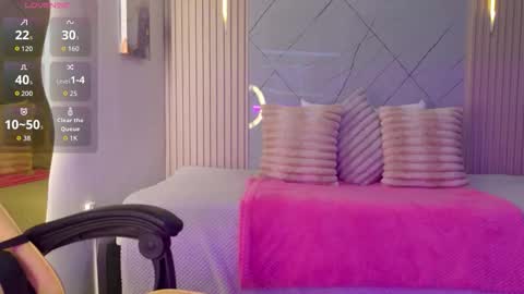 rachel_rivera99 online show from October 19, 2025, 11:22 am