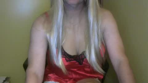 RachelCrossXO online show from June 11, 2026, 10:30 pm