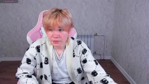 Rachell online show from May 18, 2026, 1:13 am