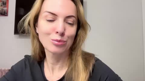 Rachel online show from February 6, 2025, 9:17 pm