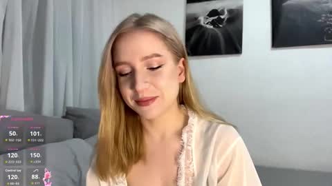 Snapshot of rachellegentile chatting on January 7, 2026, 8:55 pm Alice online show from January 7, 2026, 8:55 pm