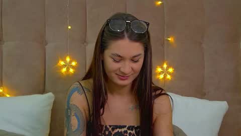 Snapshot of rachellsimpson chatting on January 13, 2025, 6:38 pm RachellSimpson online show from January 13, 2025, 6:38 pm