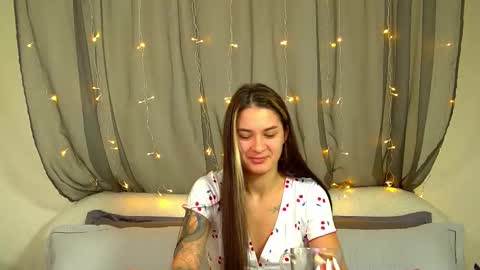 Snapshot of rachellsimpson chatting on November 11, 2025, 6:30 pm RachellSimpson online show from November 11, 2025, 6:30 pm