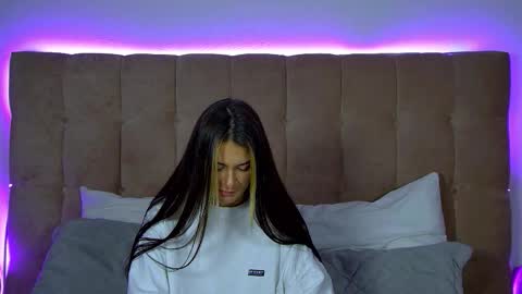 Snapshot of rachellsimpson chatting on November 14, 2025, 6:39 pm RachellSimpson online show from November 14, 2025, 6:39 pm