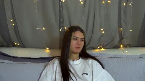 Snapshot of rachellsimpson chatting on November 18, 2025, 6:45 pm RachellSimpson online show from November 18, 2025, 6:45 pm