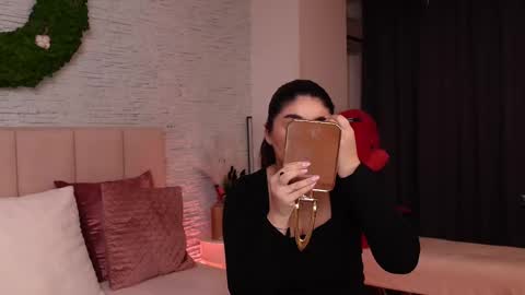 Snapshot of rachelswaan chatting on February 24, 2025, 5:54 am RachelSwaan online show from February 24, 2025, 5:54 am