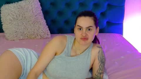 sweet peach online show from January 14, 2026, 8:09 am