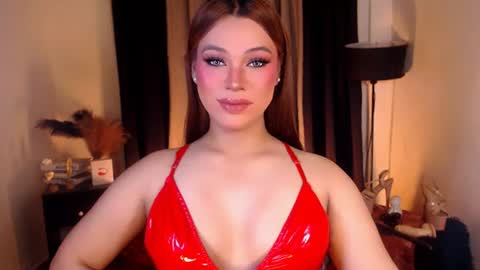 Snapshot of raeganclinton chatting on June 13, 2026, 1:47 am raeganclinton online show from June 13, 2026, 1:47 am