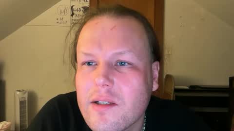 Snapshot of raeganv chatting on February 12, 2026, 11:44 pm raeganv online show from February 12, 2026, 11:44 pm