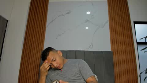 Snapshot of rafa_cruz chatting on October 17, 2025, 12:08 pm rafa_cruz online show from October 17, 2025, 12:08 pm