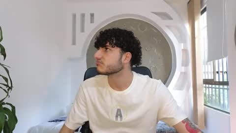 R A F A E L online show from October 26, 2025, 8:48 pm