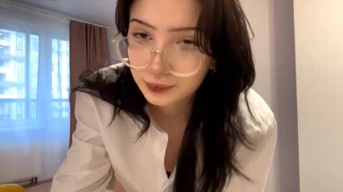 Riya online show from November 14, 2025, 10:14 am