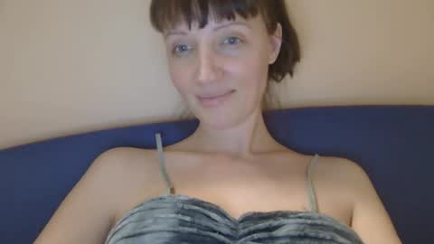 Rafaella online show from April 6, 2026, 6:53 pm