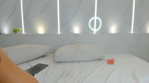 railey_rosse online show from February 14, 2025, 1:56 am