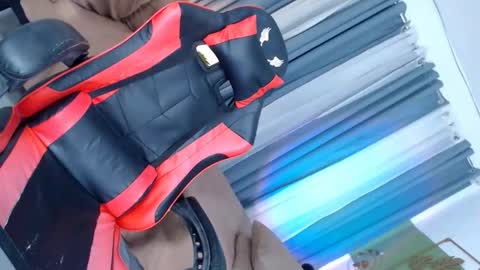 Snapshot of raileykink chatting on November 9, 2025, 11:25 pm itsmeRailey online show from November 9, 2025, 11:25 pm