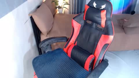 Snapshot of raileykink chatting on November 16, 2025, 11:21 pm itsmeRailey online show from November 16, 2025, 11:21 pm