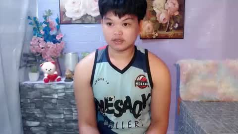 rain_cum online show from May 6, 2026, 6:46 pm