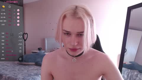 Snapshot of rainbow__salt chatting on May 18, 2026, 10:32 am Mike online show from May 18, 2026, 10:32 am