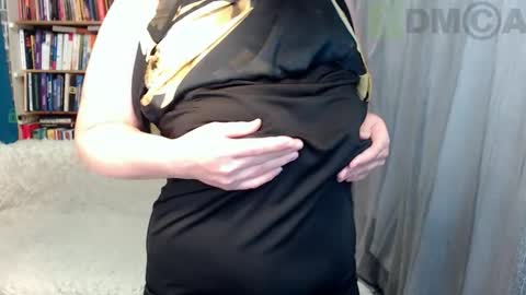 Snapshot of rainbowladyy chatting on December 16, 2025, 6:18 am rainbowladyy online show from December 16, 2025, 6:18 am