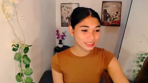 Snapshot of raindrizzle1706 chatting on December 16, 2025, 7:35 am raindrizzle1706 online show from December 16, 2025, 7:35 am