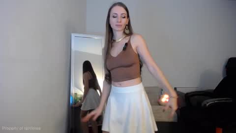 Snapshot of rainleiwa chatting on December 3, 2025, 4:27 pm Call me Lei online show from December 3, 2025, 4:27 pm