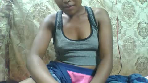 raissalove688460 online show from May 30, 2026, 12:35 pm