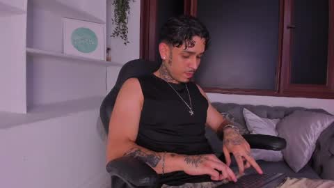 Snapshot of raizo_musashi chatting on April 1, 2026, 3:18 am Raizo online show from April 1, 2026, 3:18 am