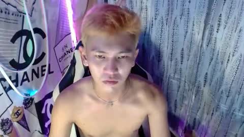 ralfhuge24 online show from December 14, 2025, 6:52 am