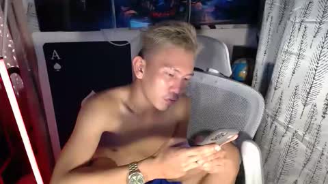 ralfhuge24 online show from March 25, 2026, 1:55 am